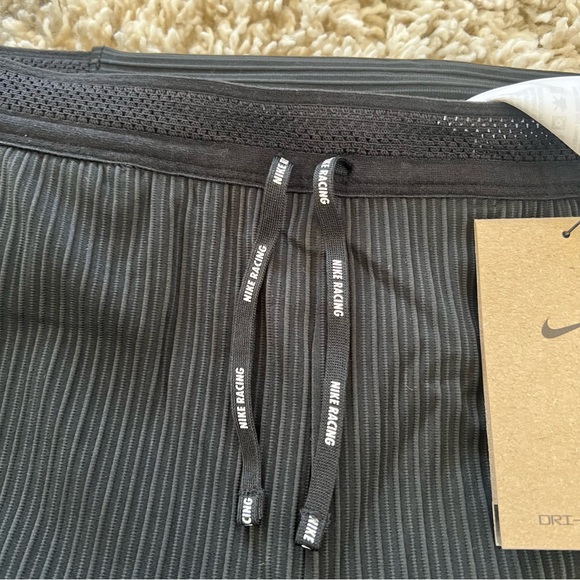 ✔️NWT✔️ NIKE Dri-Fit ADV AeroSwift 1/2 Length Racing Tights - Picture 5 of 11